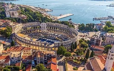Apartment Pula 7 Apartament *