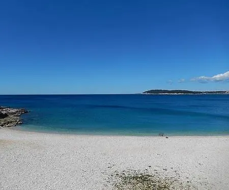 Apartment Pula 7 * Vintijan
