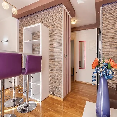Apartment Pula 7 Appartamento *