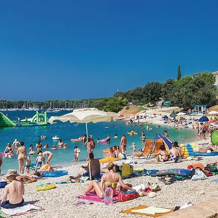 Apartment Pula 7 * Vintijan